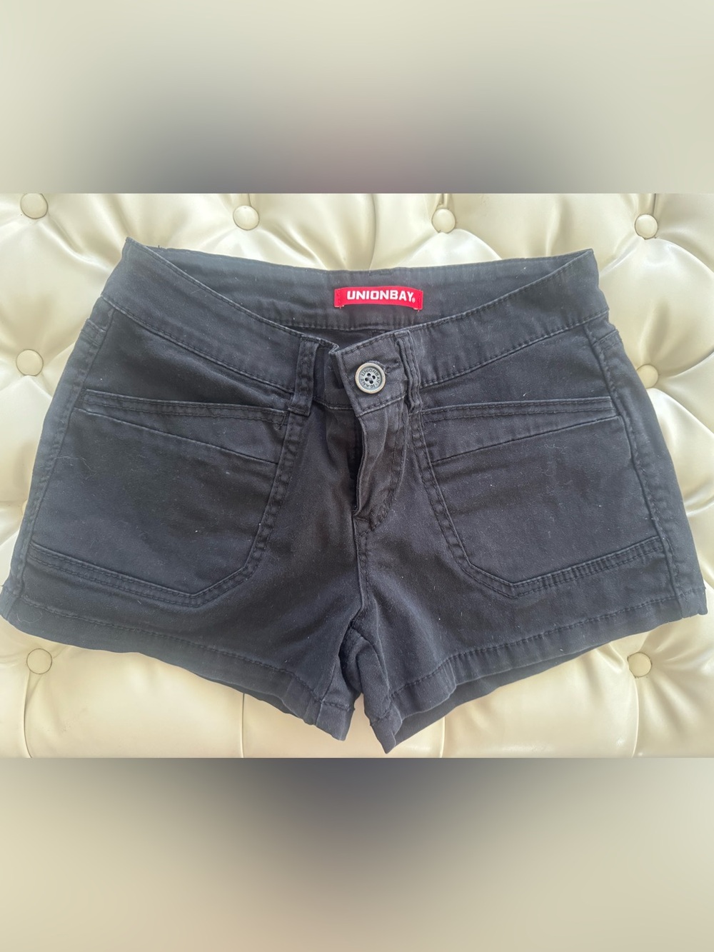 UNIONBAY Black Women’s cotton Shorts. size 3 like new, button pockets